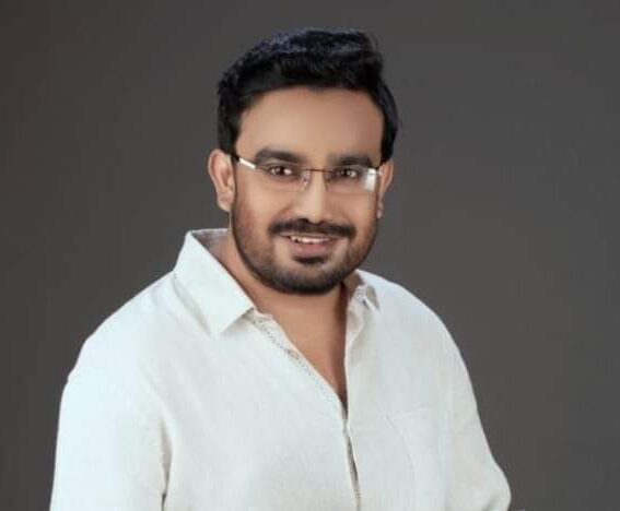 Shri Tanmoy Dey (Raja)